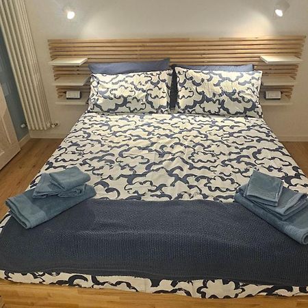 Holiday Home Pesaro Bagian luar foto