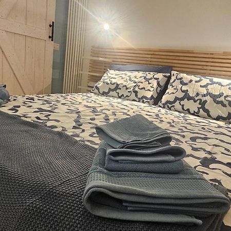 Holiday Home Pesaro Bagian luar foto